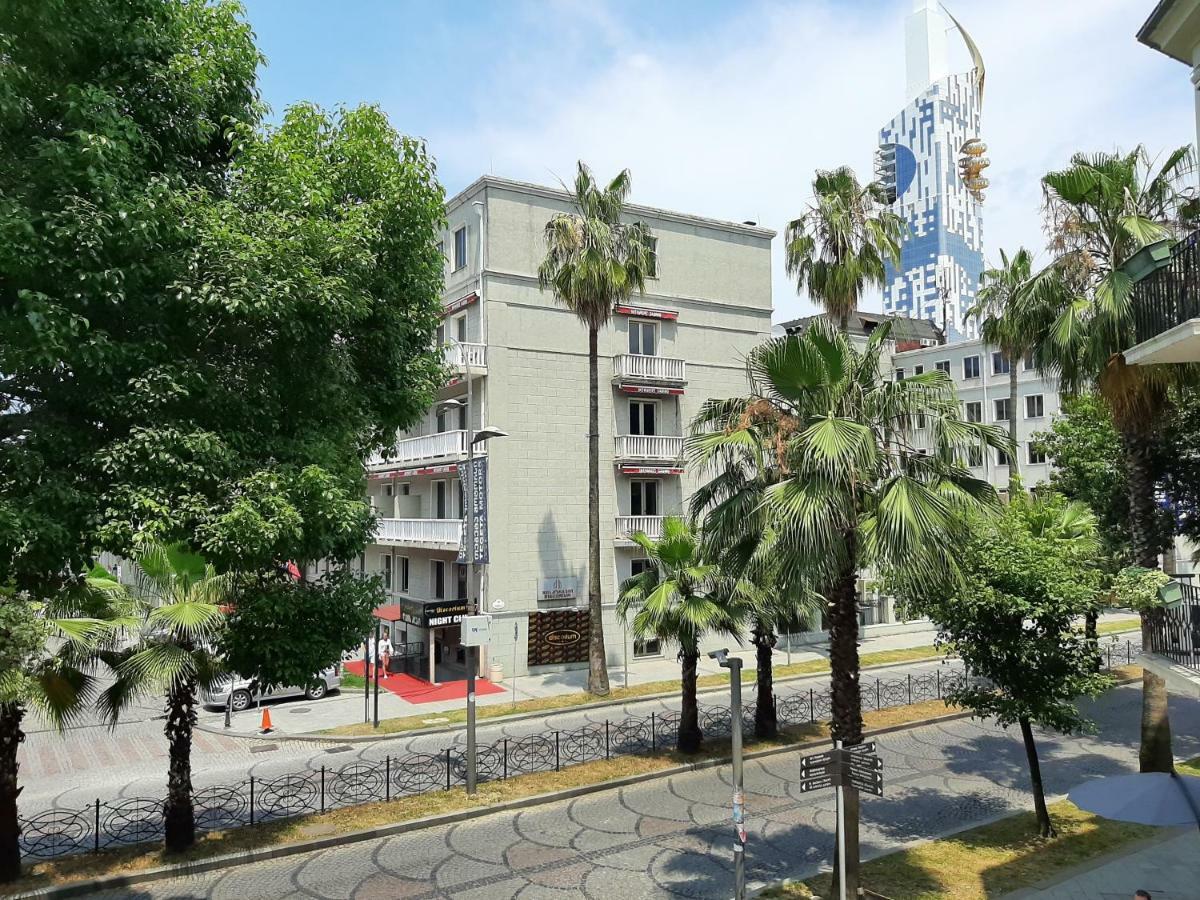 Центр Города Батуми Apartment Rustaveli 13 Εξωτερικό φωτογραφία